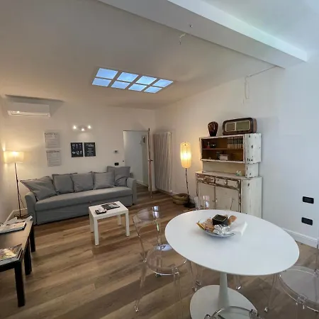 Estense 12 In Centro Citta Lejlighed