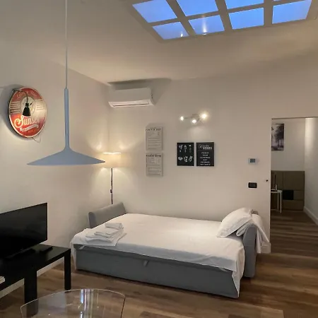 Estense 12 In Centro Citta Apartment *