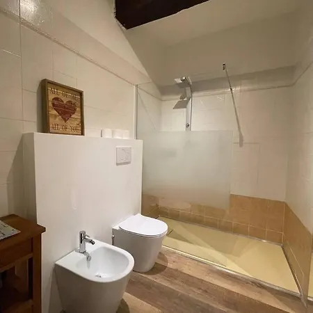 Estense 12 In Centro Citta *