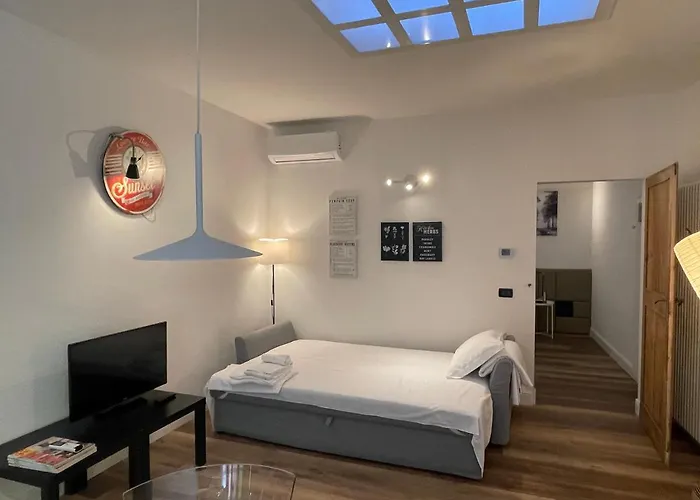 Estense 12 In Centro Citta Apartment *